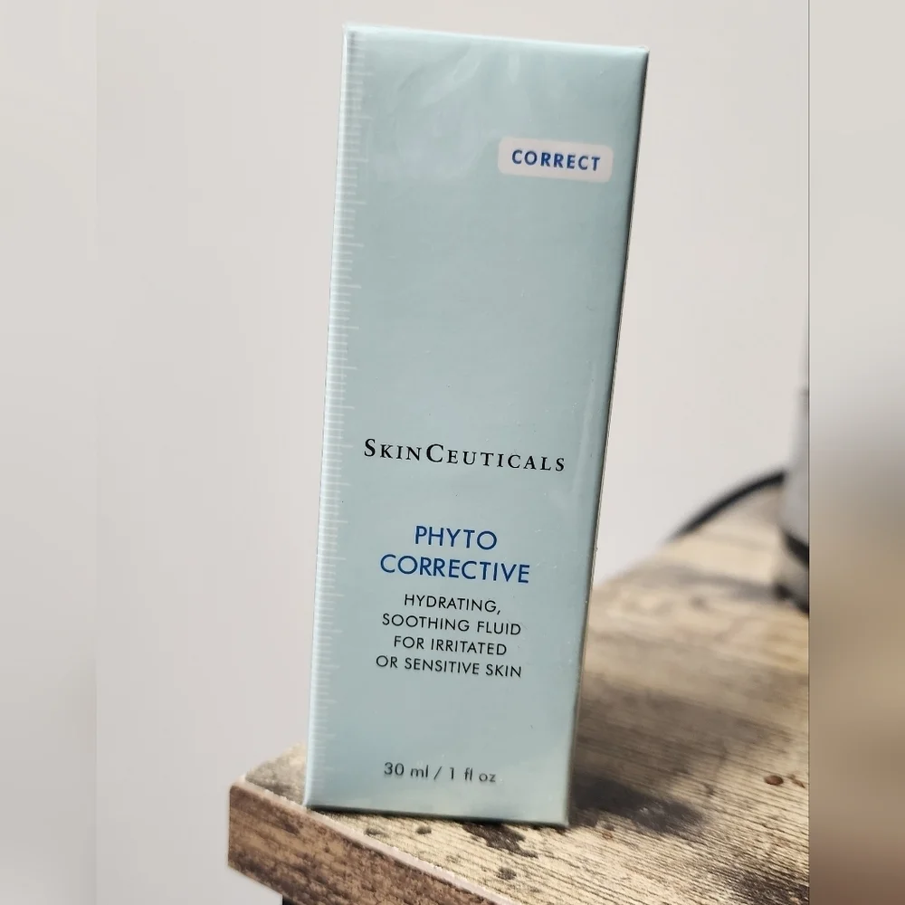 SkinCeuticals Phyto Corrective Hydrating Soothing Fluid for Irritated Skin 1 Oz